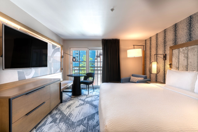 1213099778840244.WYsn0XzbuA2tYt13KF8E_height640